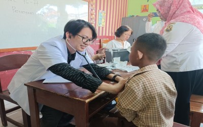 Imunisasi TD (Tetanus Difteri) Untuk Siswa - Siswi Kelas 1,2 & 5 Oleh Puskesmas Kedaton Kota Bandar Lampung